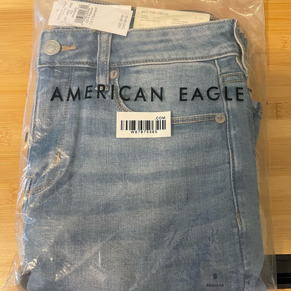 American Eagle Outfitters Light Blue Skinny Jeans